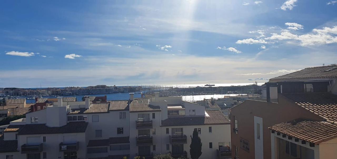 Coquet Studio Au Centre Port Du Cap D'Agde Exteriör bild
